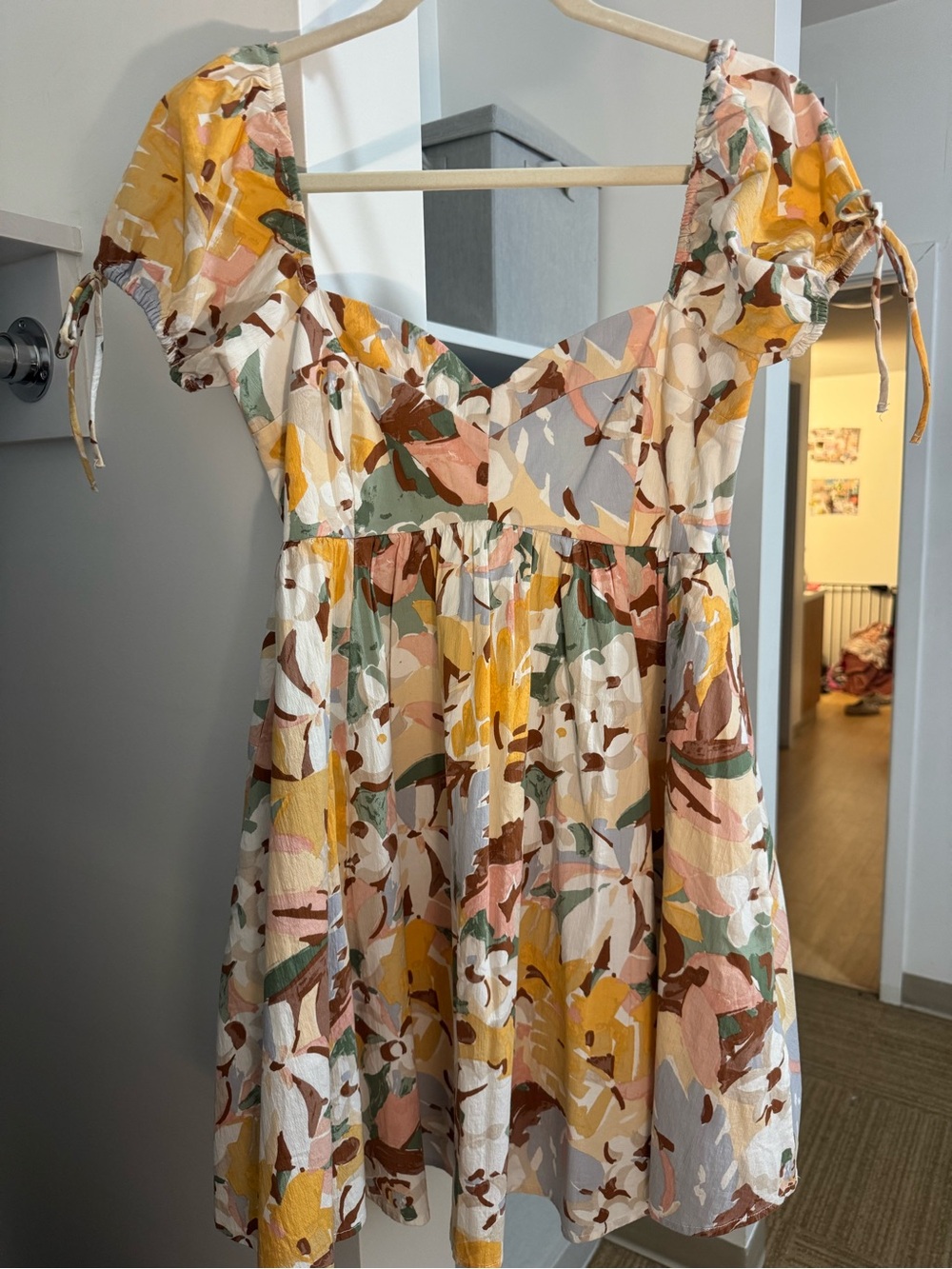 Abercrombie and fitch floral Puff-Sleeve Mini Dress in Multi-Color